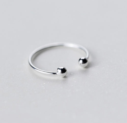 Split Ring Silver - Modern Delad Ring i Äkta Silver