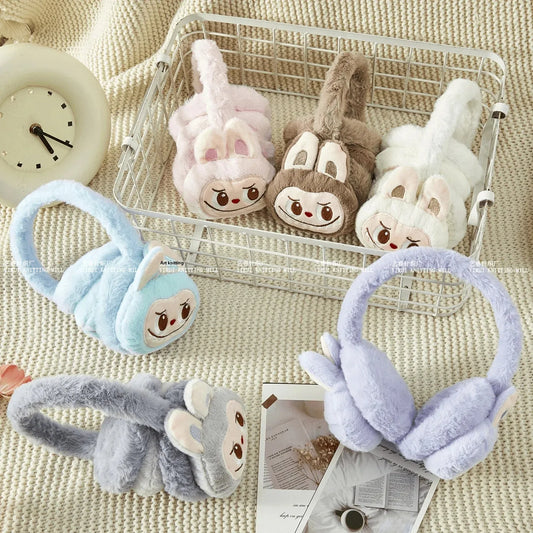 Fantastiskt söta öronmuffar med gulliga figurer på