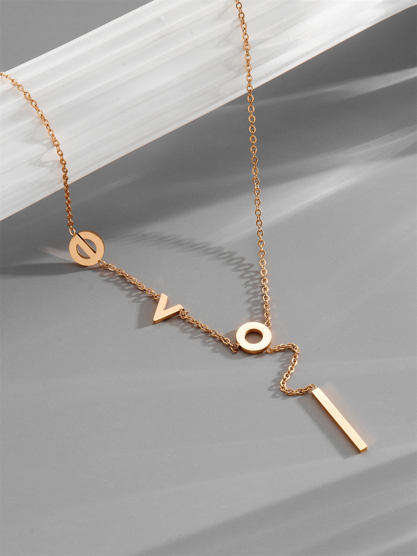 Halsband love