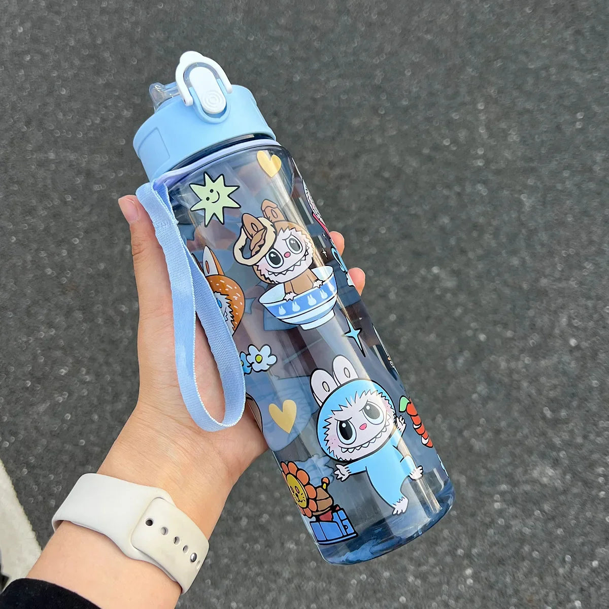 Labubu vattenflaska 700ml