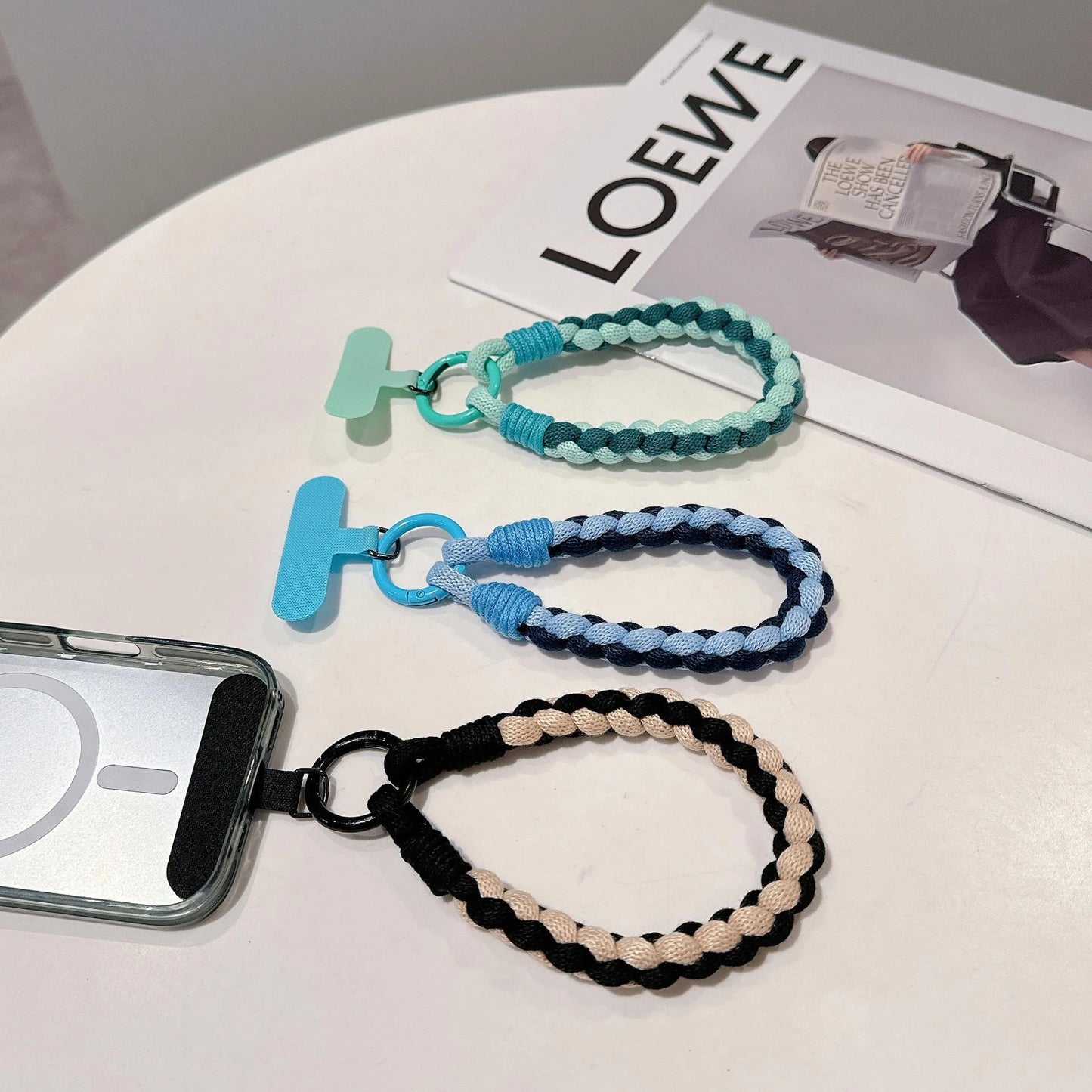 Creative Mobile holder with bracelet - Universal